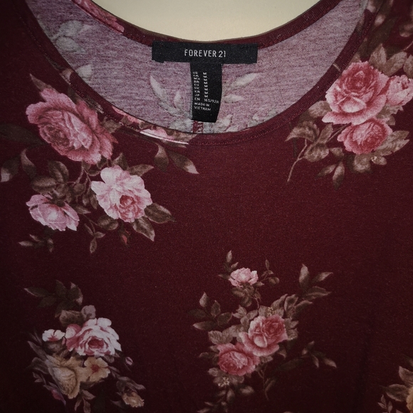 Forever 21 Floral Dress/Long Sleeve - Picture 2 of 3